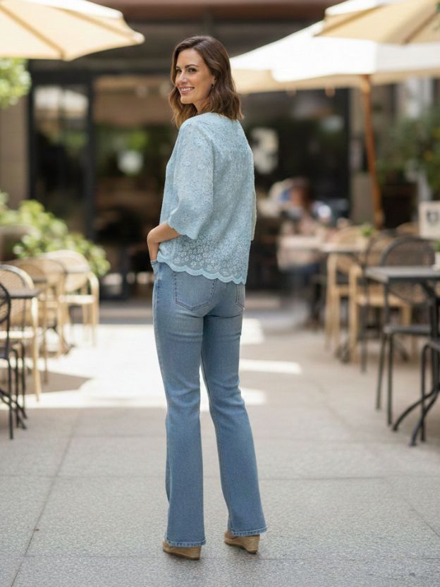 Elegant Textured Scallop Hem Top