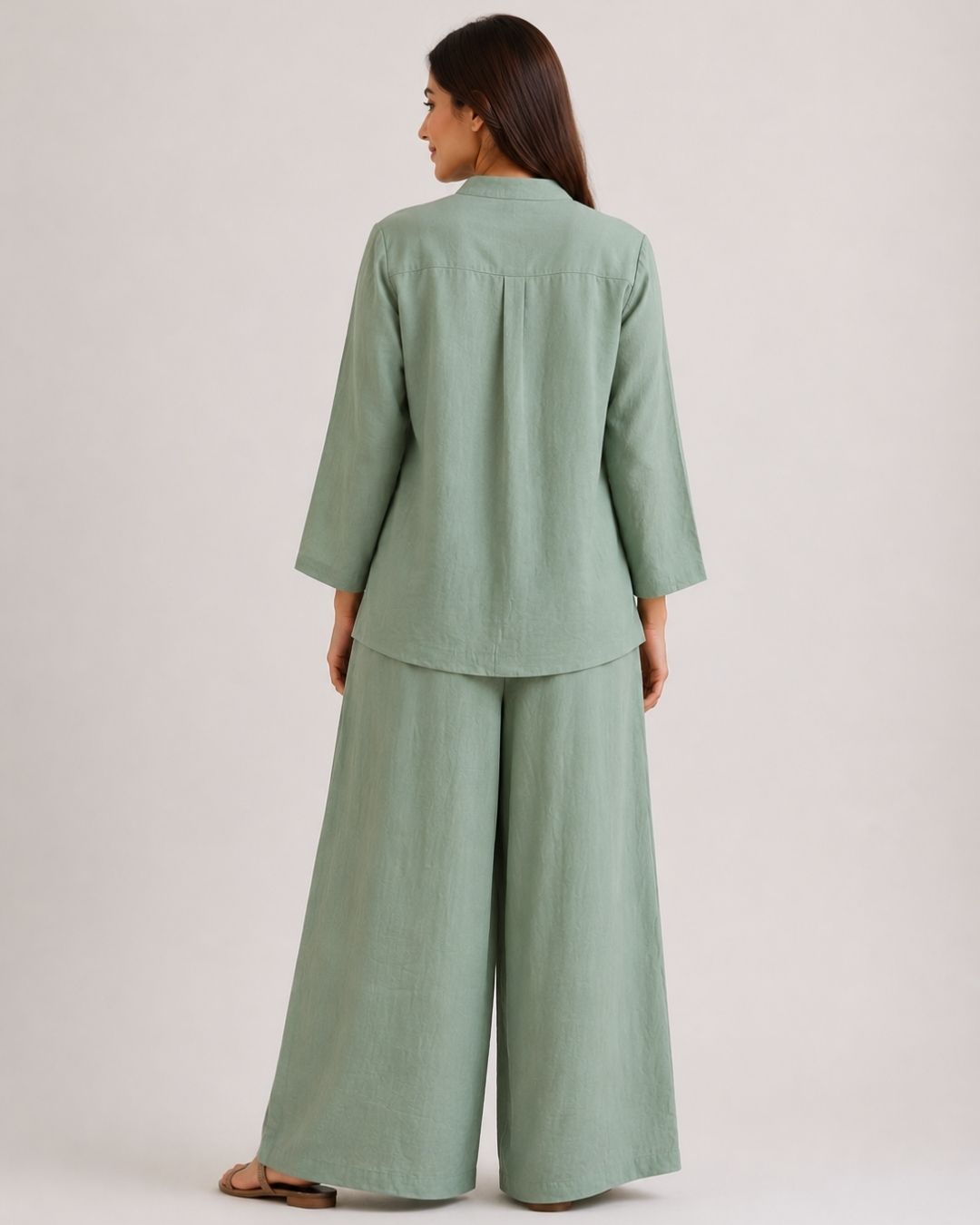 Women’s Floral Embroidered Co-ord Set – Relaxed Fit Linen-Blend Matching Set