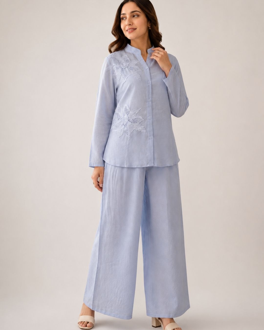Women’s Floral Embroidered Co-ord Set – Relaxed Fit Linen-Blend Matching Set