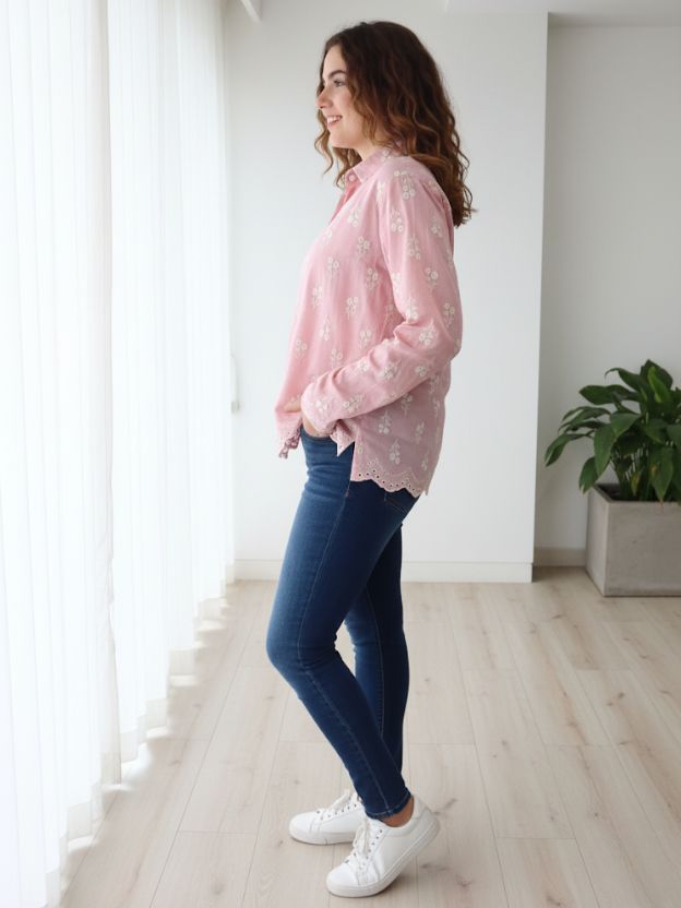 Sweetheart Scallop Hem Embroidered Pink Cotton Shirt