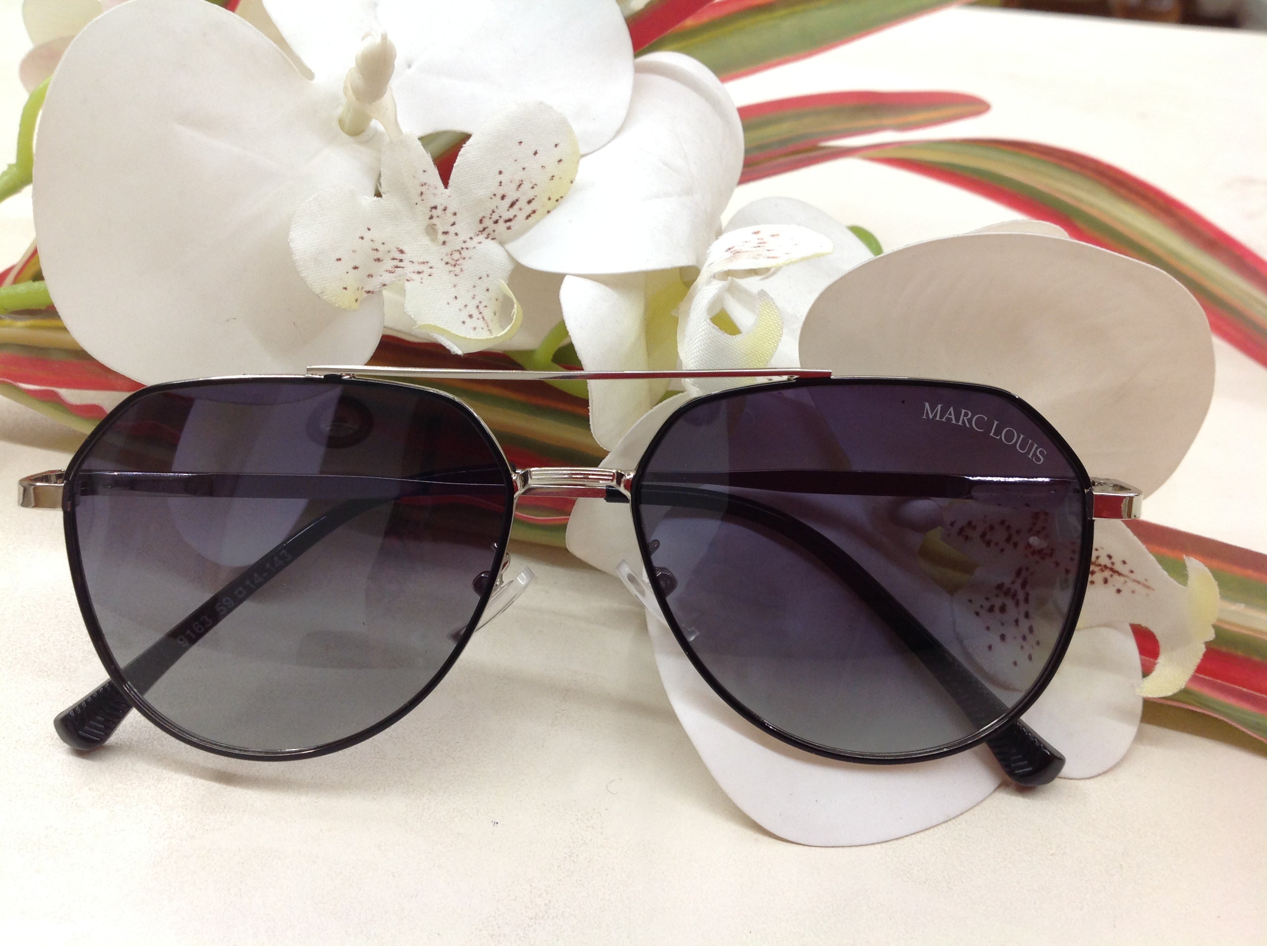 Unisex Polarised and UV Protected Sunglasses MARC LOUIS 9163 BLACK BLUE SG