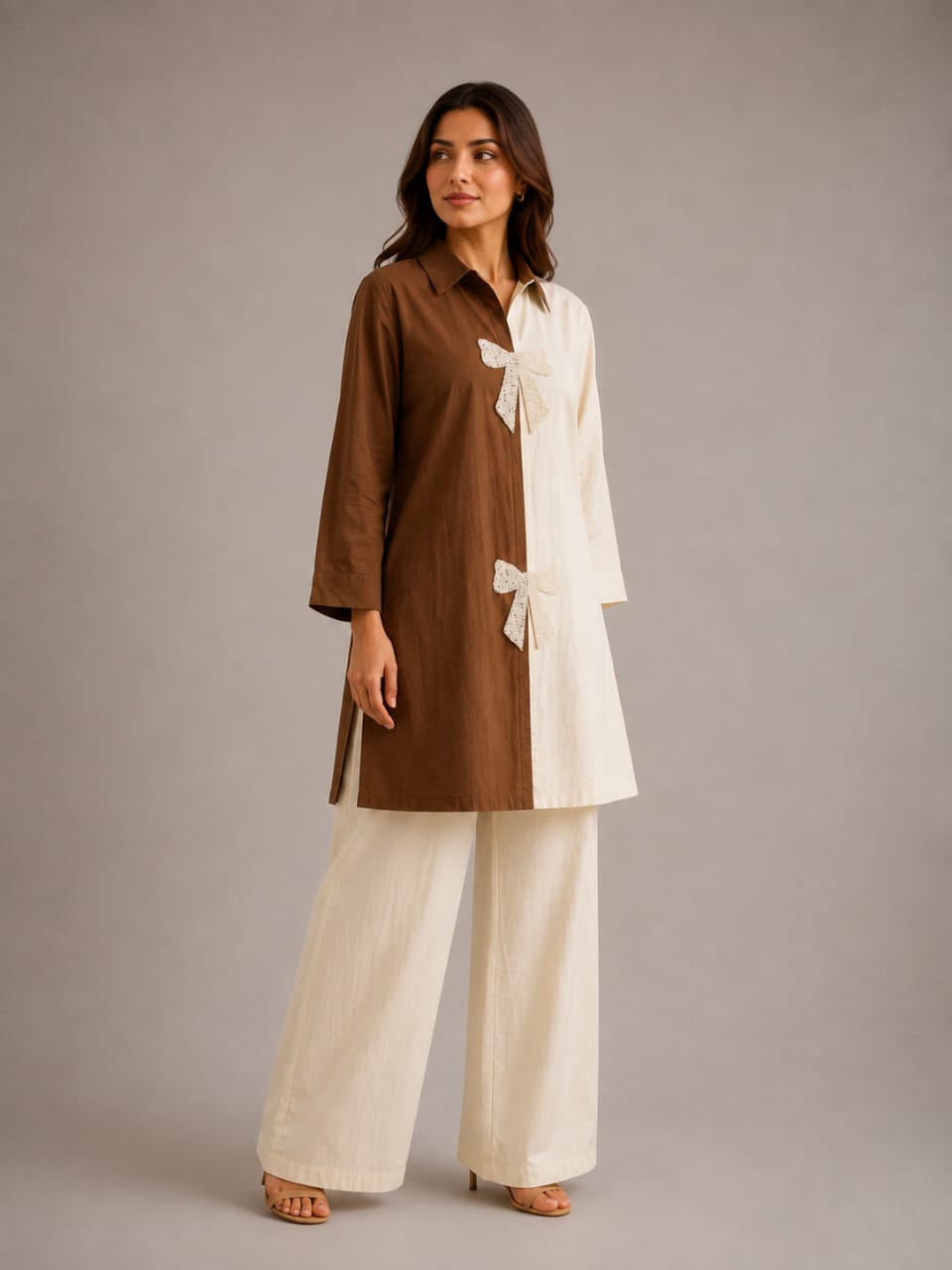 Two-Tone Split Tunic Top with Lace Bow Applique