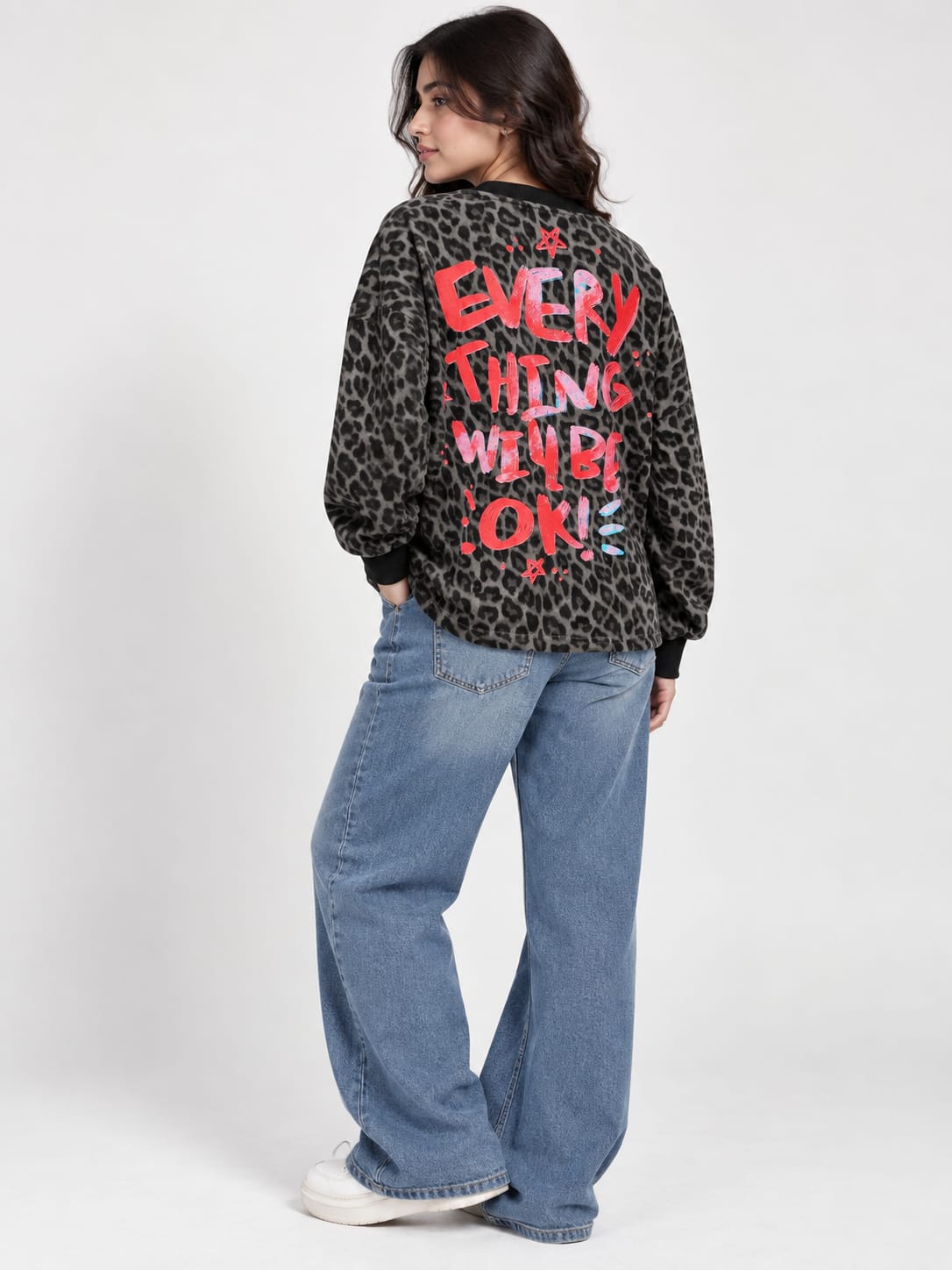Women’s Graphic Leopard Print Oversized Sweatshirt
