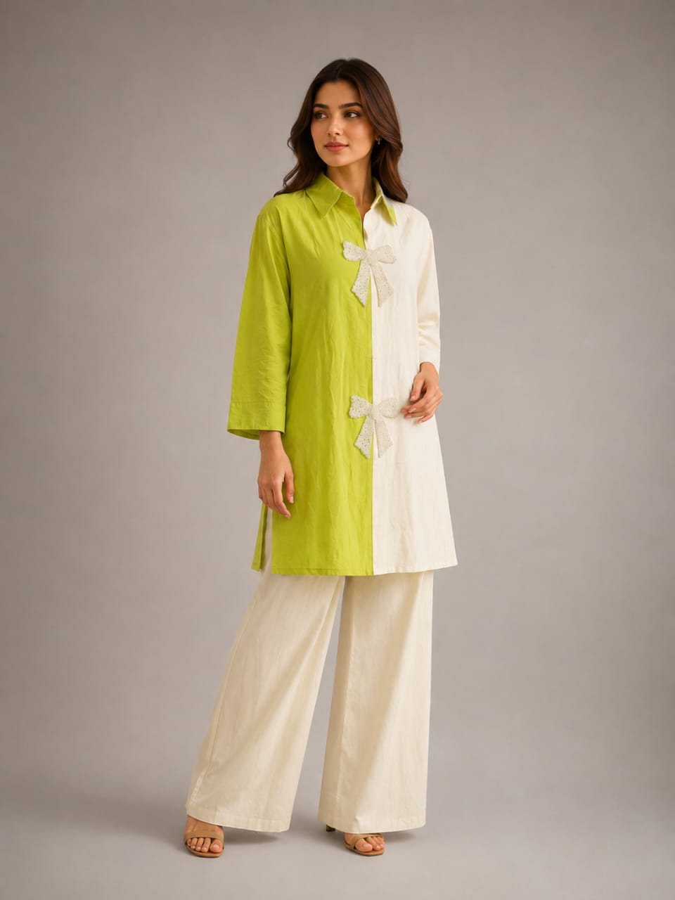 Two-Tone Split Tunic Top with Lace Bow Applique